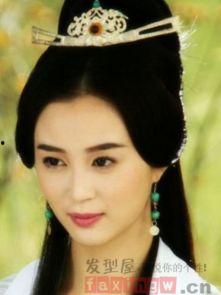 欧美古代辫子造型视频播放,复古潮流的时尚演绎