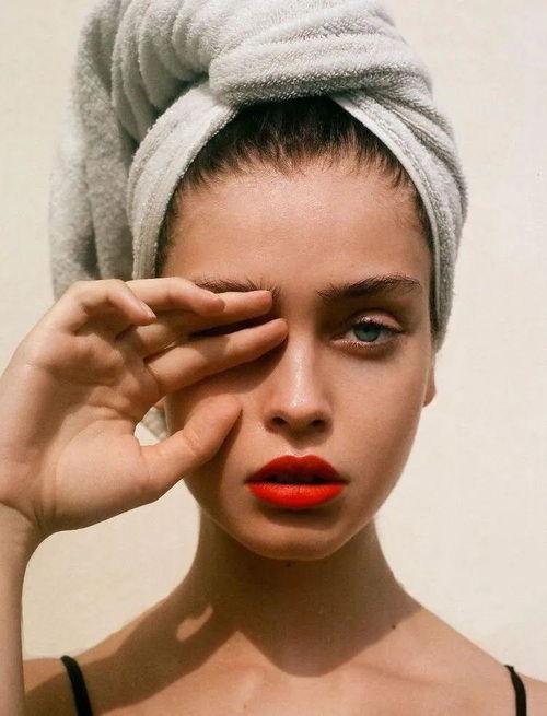 欧美卸妆视频文案大全,欧美卸妆视频文案精华集锦