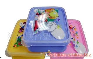 欧美小朋友带饭盒视频,创意饭盒视频走红网络